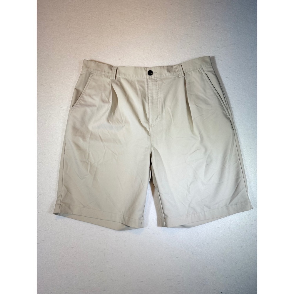 Adidas Men's Khaki Pleated Golf Shorts Size 36 Polyester Flat Front - Picture 1 of 4